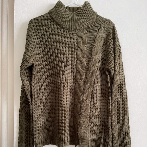 NWT Poof Apparel Mock Neck Dual Cable Knit Sweater Olive Green Size Small - Picture 1 of 4